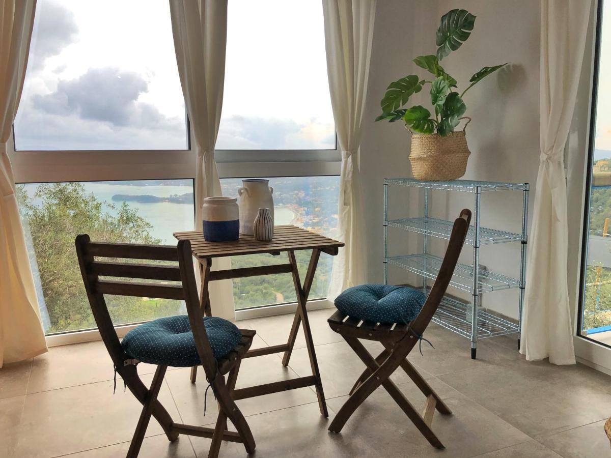 House Sienna Of Villa Intaba Best Views Corfiot Riviera Corfu Island Greece Contemporary Design Pool With Spectacular Sea Views Close To Ipsos Beach Pyrgi  エクステリア 写真